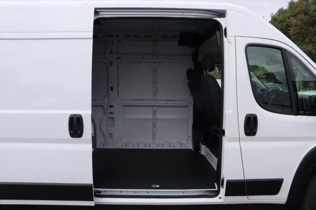 2025 Ram ProMaster 2500 Cargo Van Tradesman High Roof 159" WB w/Pass Seat