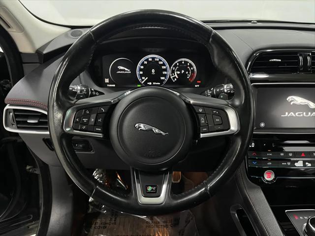 2017 Jaguar F-PACE 35t R-Sport