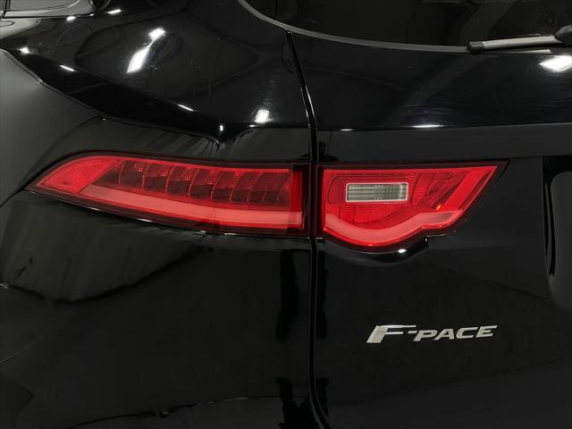 2017 Jaguar F-PACE 35t R-Sport