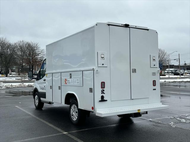 2024 Ford Transit Cutaway Base