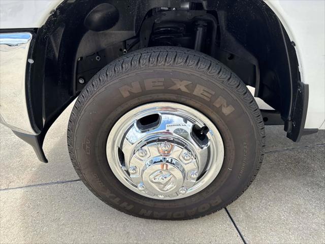 2024 RAM Ram 3500 Chassis Cab RAM 3500 TRADESMAN CHASSIS REGULAR CAB 4X4 60 CA