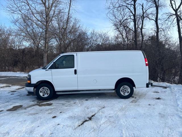 2022 GMC Savana Cargo RWD 2500 Regular Wheelbase Work Van