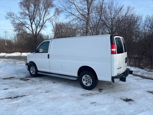 2022 GMC Savana Cargo RWD 2500 Regular Wheelbase Work Van