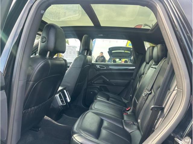 2016 Porsche Cayenne Sport Utility 4D