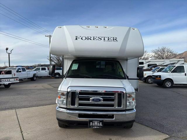 2016 Ford E-450 Cutaway 3051 Ford