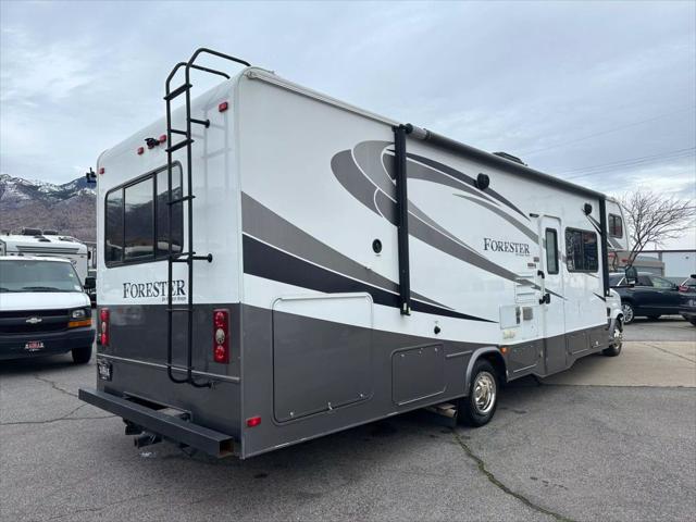 2016 Ford E-450 Cutaway 3051 Ford