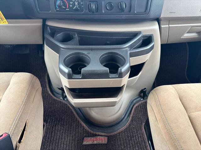 2016 Ford E-450 Cutaway 3051 Ford
