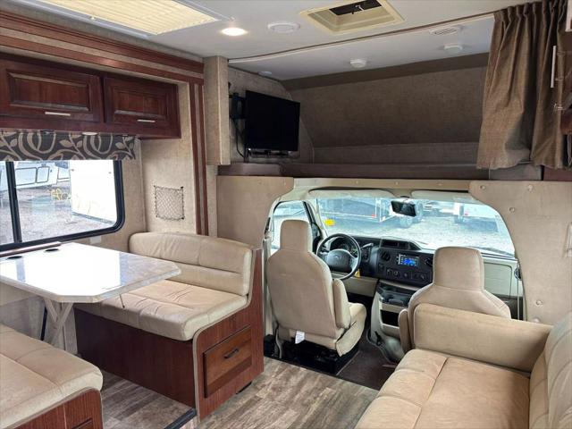 2016 Ford E-450 Cutaway 3051 Ford