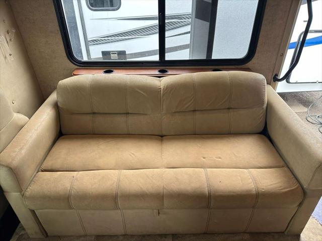 2016 Ford E-450 Cutaway 3051 Ford