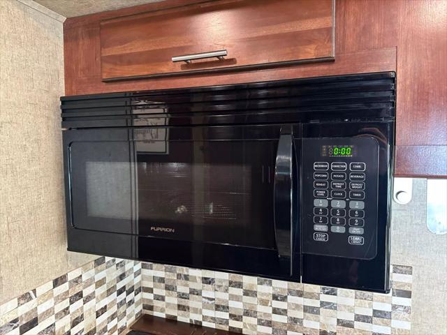 2016 Ford E-450 Cutaway 3051 Ford