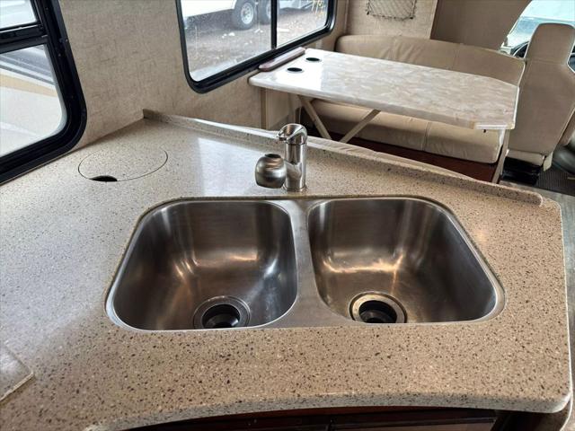 2016 Ford E-450 Cutaway 3051 Ford