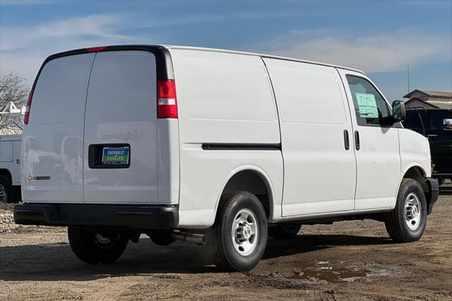 2025 Chevrolet Express Cargo Van RWD 2500 Regular Wheelbase WT