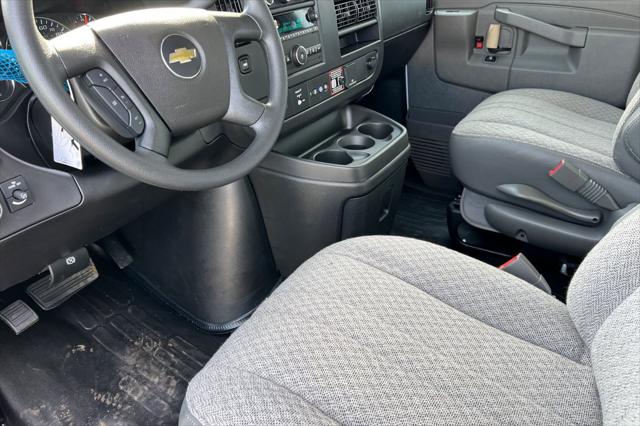 2025 Chevrolet Express Cargo Van RWD 2500 Regular Wheelbase WT
