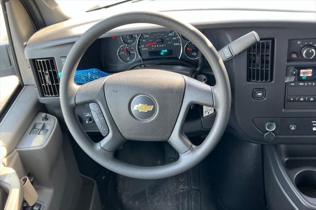 2025 Chevrolet Express Cargo Van RWD 2500 Regular Wheelbase WT