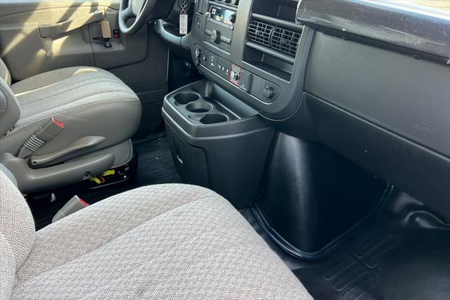2025 Chevrolet Express Cargo Van RWD 2500 Regular Wheelbase WT