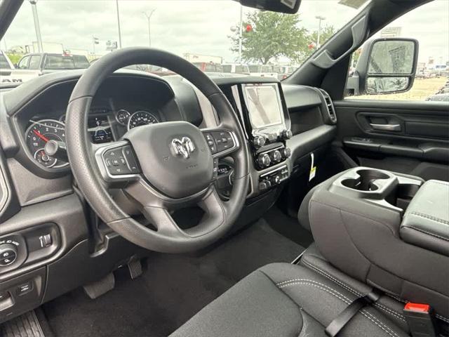 2025 RAM Ram 1500 RAM 1500 TRADESMAN CREW CAB 4X2 57 BOX