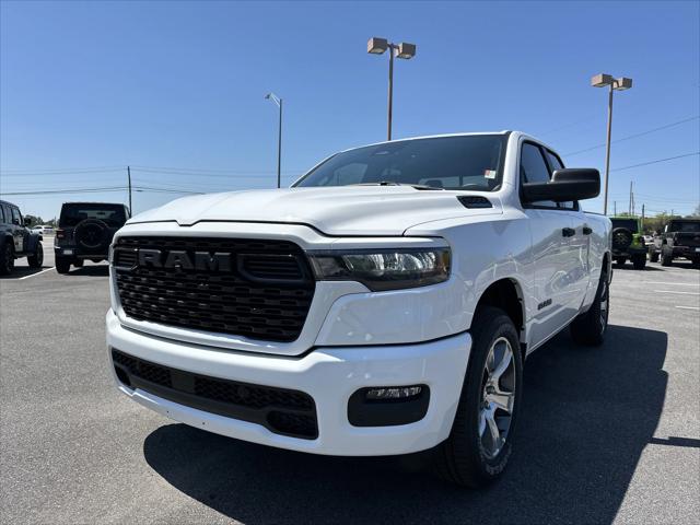 2025 RAM Ram 1500 RAM 1500 TRADESMAN QUAD CAB 4X2 64 BOX