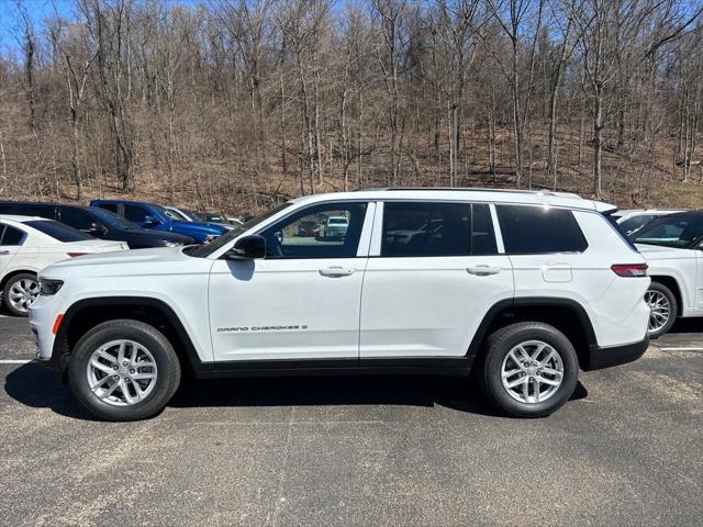 2025 Jeep Grand Cherokee GRAND CHEROKEE L LAREDO 4X4