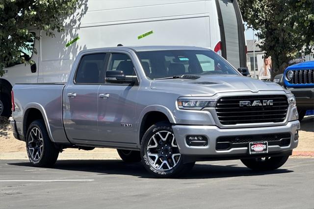 2025 RAM Ram 1500 RAM 1500 LARAMIE CREW CAB 4X4 64 BOX