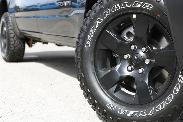 2025 RAM Ram 1500 RAM 1500 WARLOCK CREW CAB 4X4 57 BOX