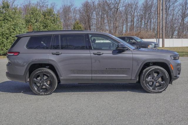 2025 Jeep Grand Cherokee GRAND CHEROKEE L ALTITUDE X 4X4