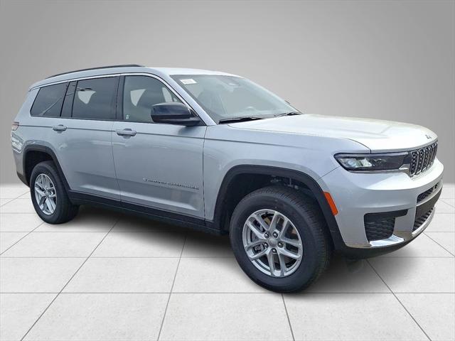 2025 Jeep Grand Cherokee GRAND CHEROKEE L LAREDO 4X4
