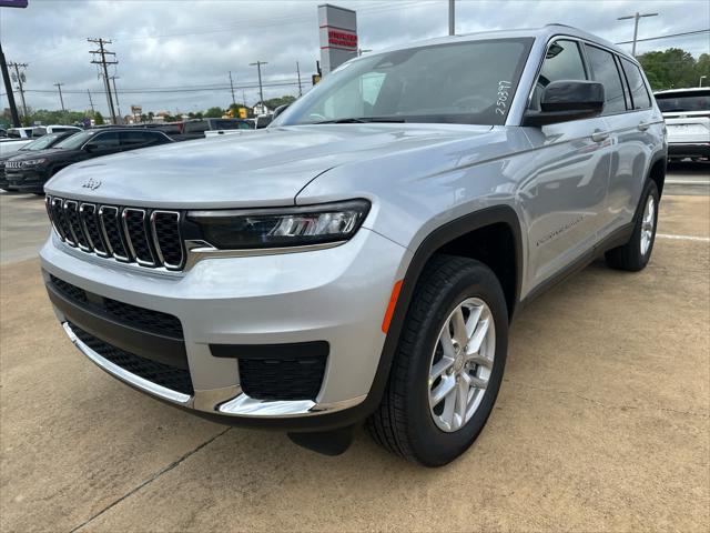 2025 Jeep Grand Cherokee GRAND CHEROKEE L LAREDO 4X2