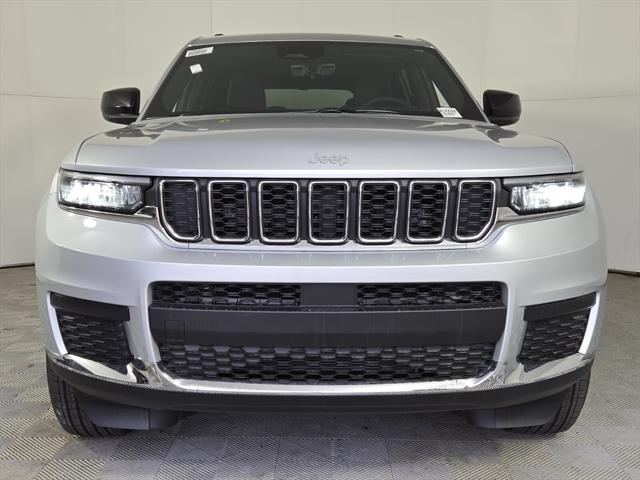 2025 Jeep Grand Cherokee GRAND CHEROKEE L LAREDO 4X2