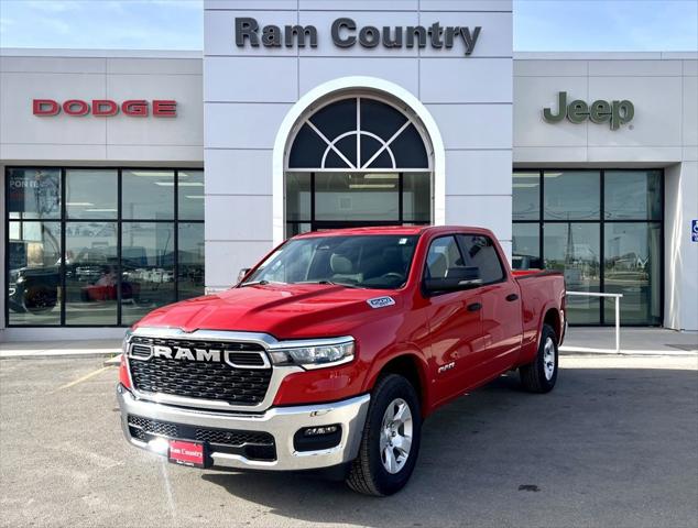2025 RAM Ram 1500 RAM 1500 LONE STAR CREW CAB 4X4 64 BOX
