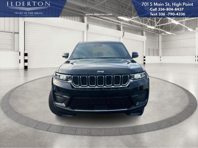 2025 Jeep Grand Cherokee GRAND CHEROKEE LAREDO X 4X4