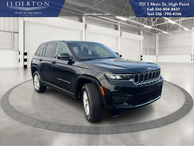 2025 Jeep Grand Cherokee GRAND CHEROKEE LAREDO X 4X4