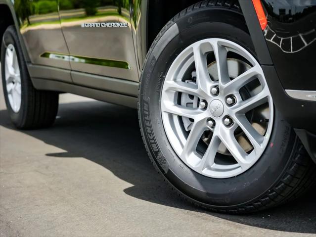 2025 Jeep Grand Cherokee GRAND CHEROKEE L LAREDO X 4X2