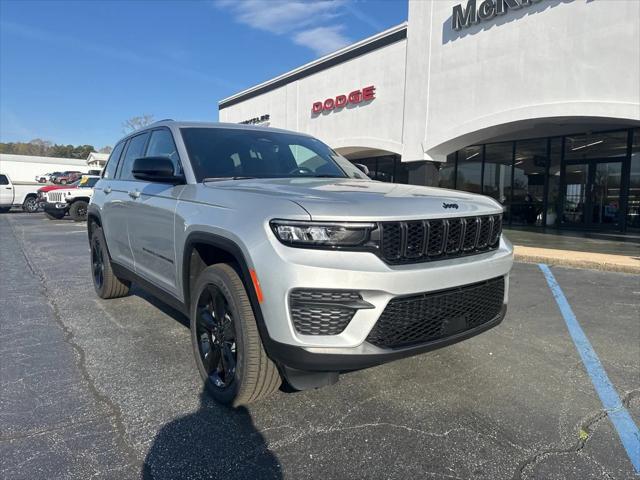 2025 Jeep Grand Cherokee GRAND CHEROKEE ALTITUDE 4X4