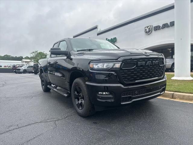 2025 RAM Ram 1500 RAM 1500 TRADESMAN QUAD CAB 4X2 64 BOX