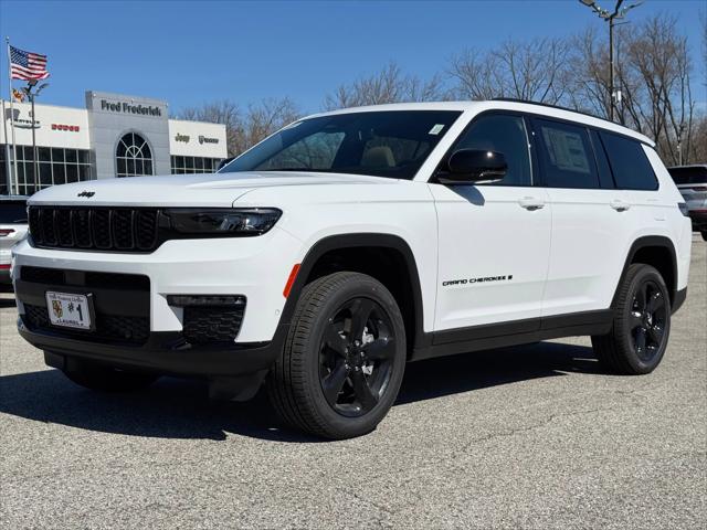 2025 Jeep Grand Cherokee GRAND CHEROKEE L LIMITED 4X4