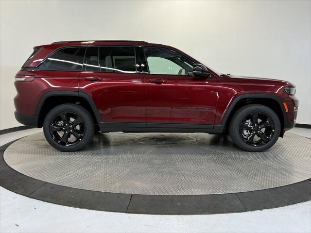2025 Jeep Grand Cherokee GRAND CHEROKEE LIMITED 4X4