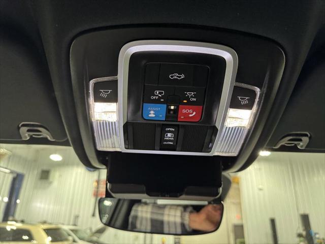 2025 RAM Ram 1500 RAM 1500 RHO CREW CAB 4X4 57 BOX