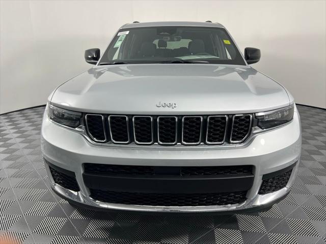 2025 Jeep Grand Cherokee GRAND CHEROKEE L LAREDO X 4X2