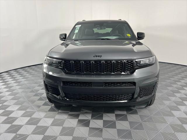 2025 Jeep Grand Cherokee GRAND CHEROKEE L ALTITUDE 4X2