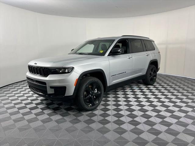 2025 Jeep Grand Cherokee GRAND CHEROKEE L ALTITUDE 4X2