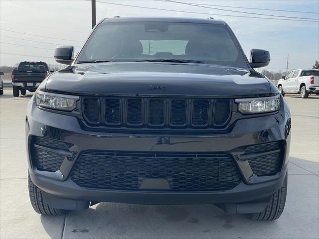 2025 Jeep Grand Cherokee GRAND CHEROKEE ALTITUDE 4X4