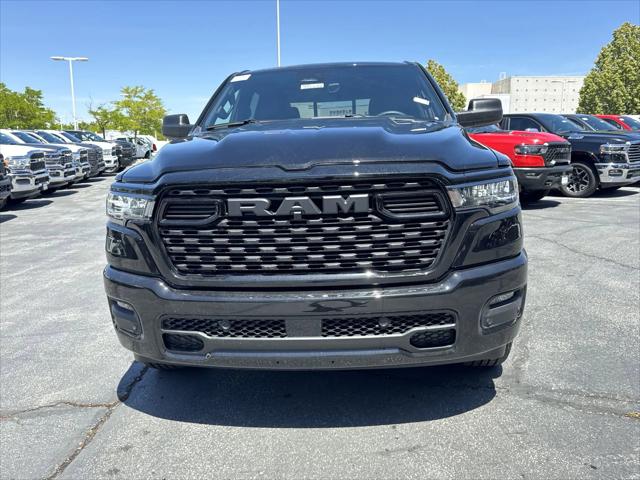 2025 RAM Ram 1500 RAM 1500 TRADESMAN CREW CAB 4X4 57 BOX