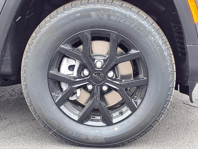 2025 Jeep Grand Cherokee GRAND CHEROKEE L ALTITUDE X 4X2