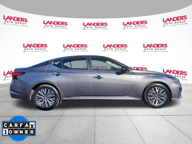 2024 Nissan Altima SV FWD