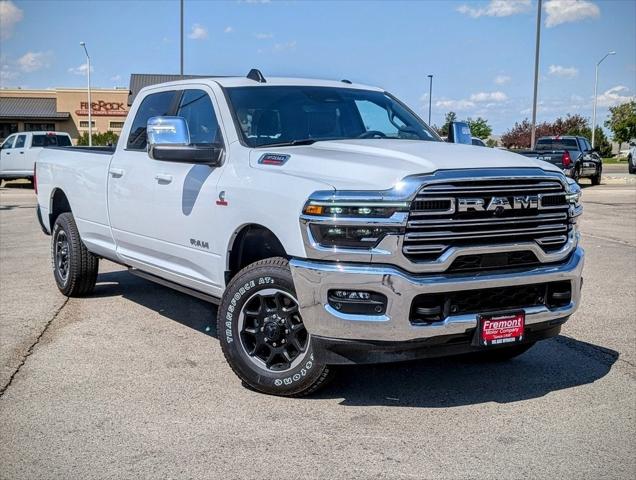 2025 RAM Ram 3500 RAM 3500 LARAMIE CREW CAB 4X4 8 BOX