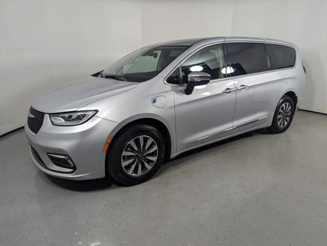 2023 Chrysler Pacifica Hybrid Limited