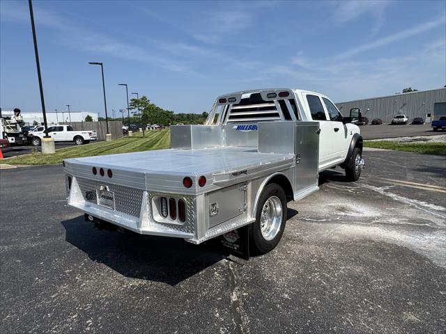 2024 RAM Ram 5500 Chassis Cab RAM 5500 TRADESMAN CHASSIS CREW CAB 4X4 60 CA