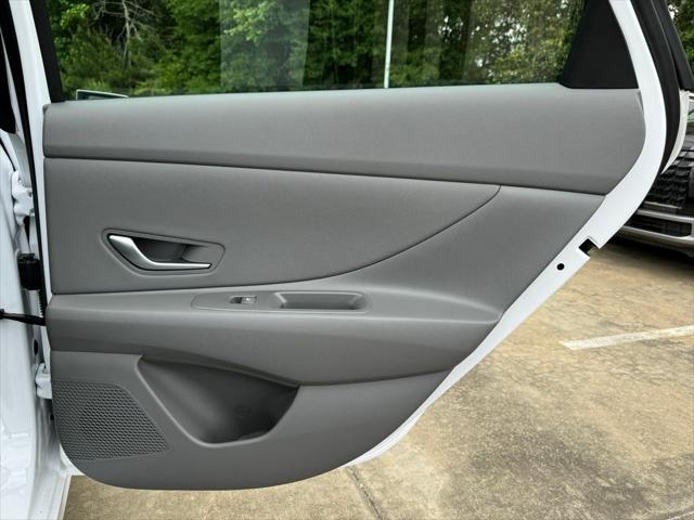 2025 Hyundai Elantra SEL Convenience