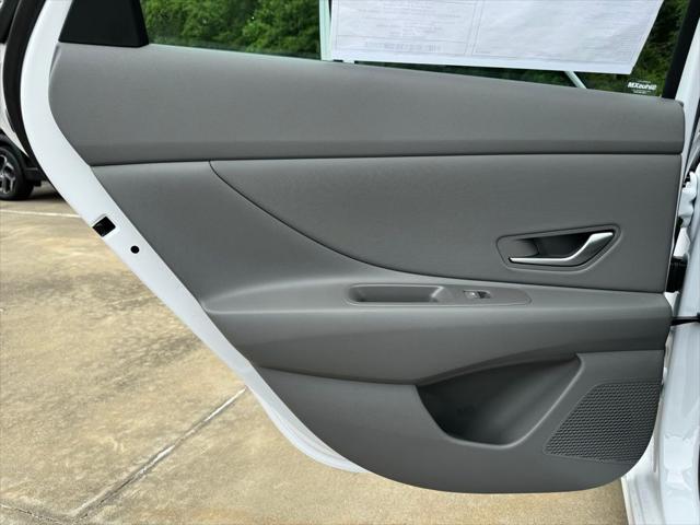 2025 Hyundai Elantra SEL Convenience