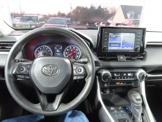 2021 Toyota RAV4 LE